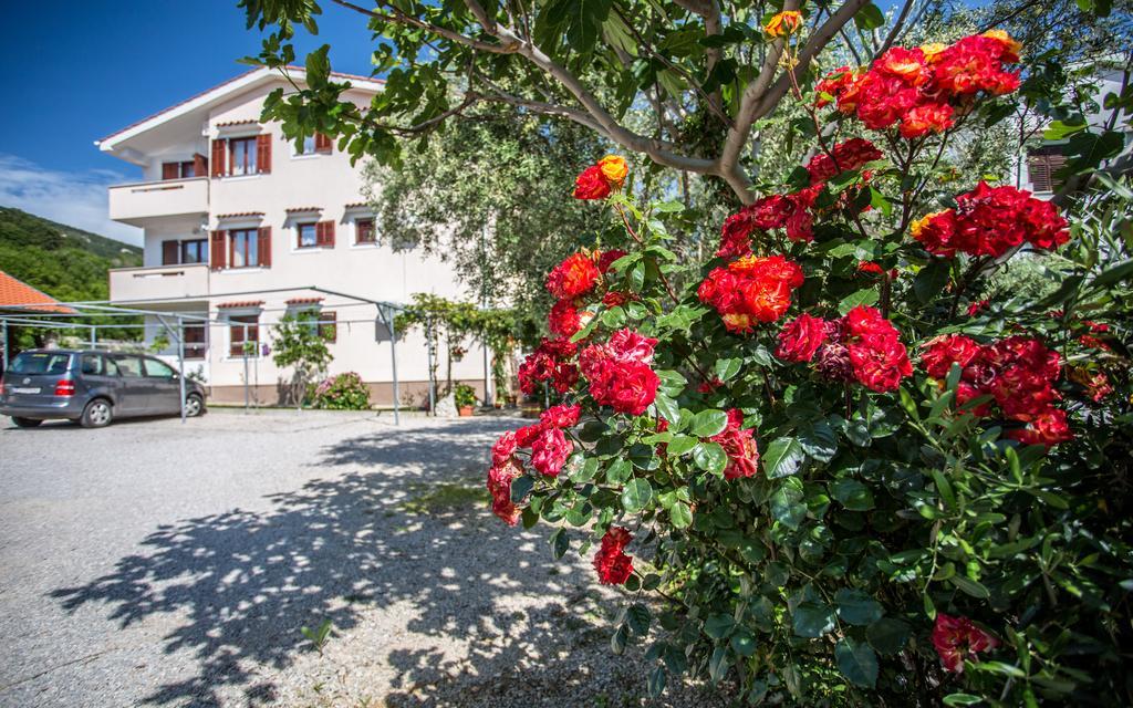 Apartments Maja And Sanja Baška Εξωτερικό φωτογραφία